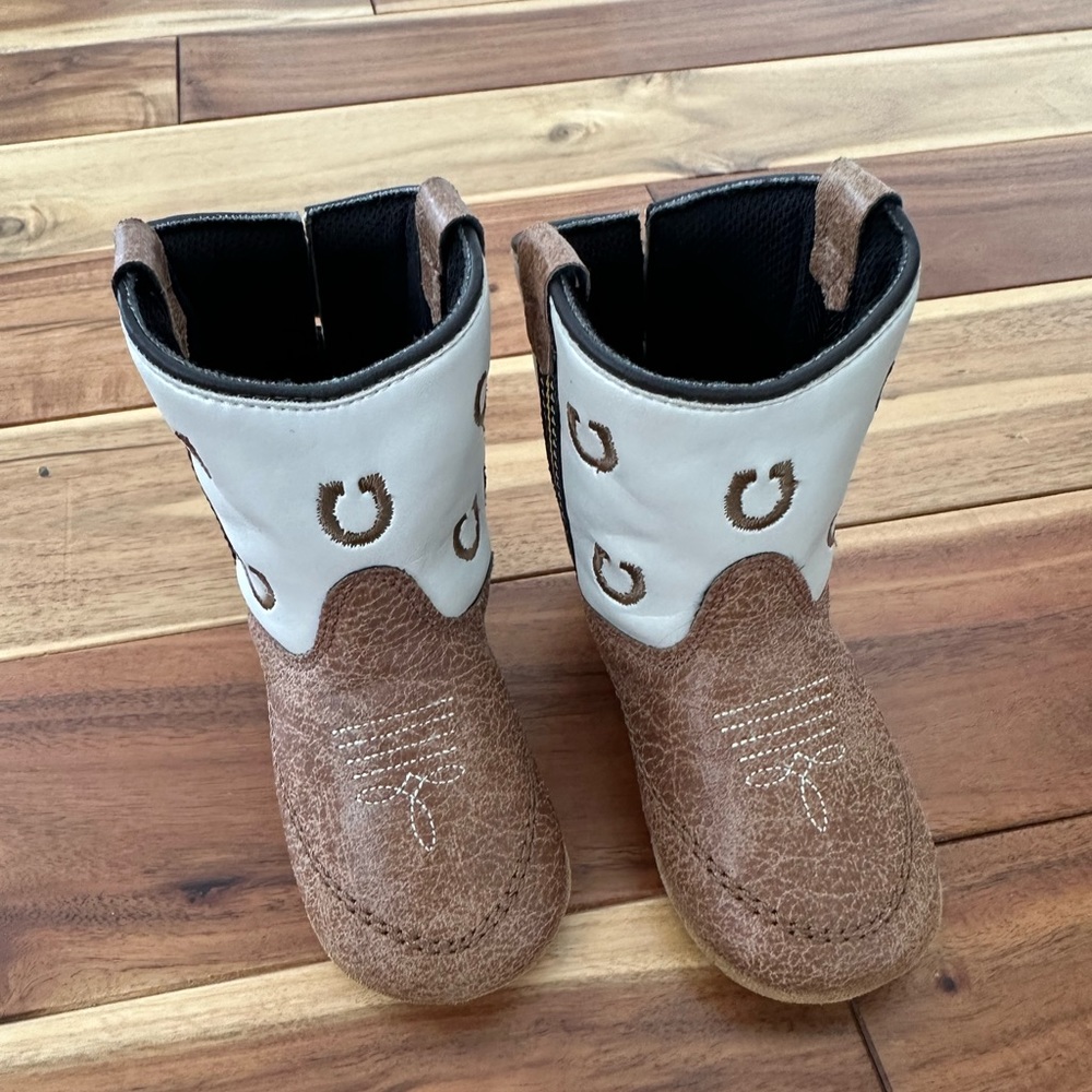 Boot Barn baby boots